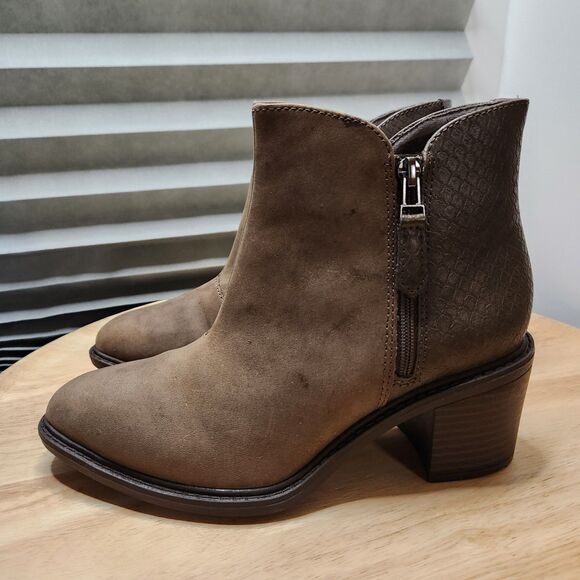 Clarks Scene Zip Booties – Women’s 7.5, Dark Taupe, Side Zip, Unworn - Picture 13 of 14